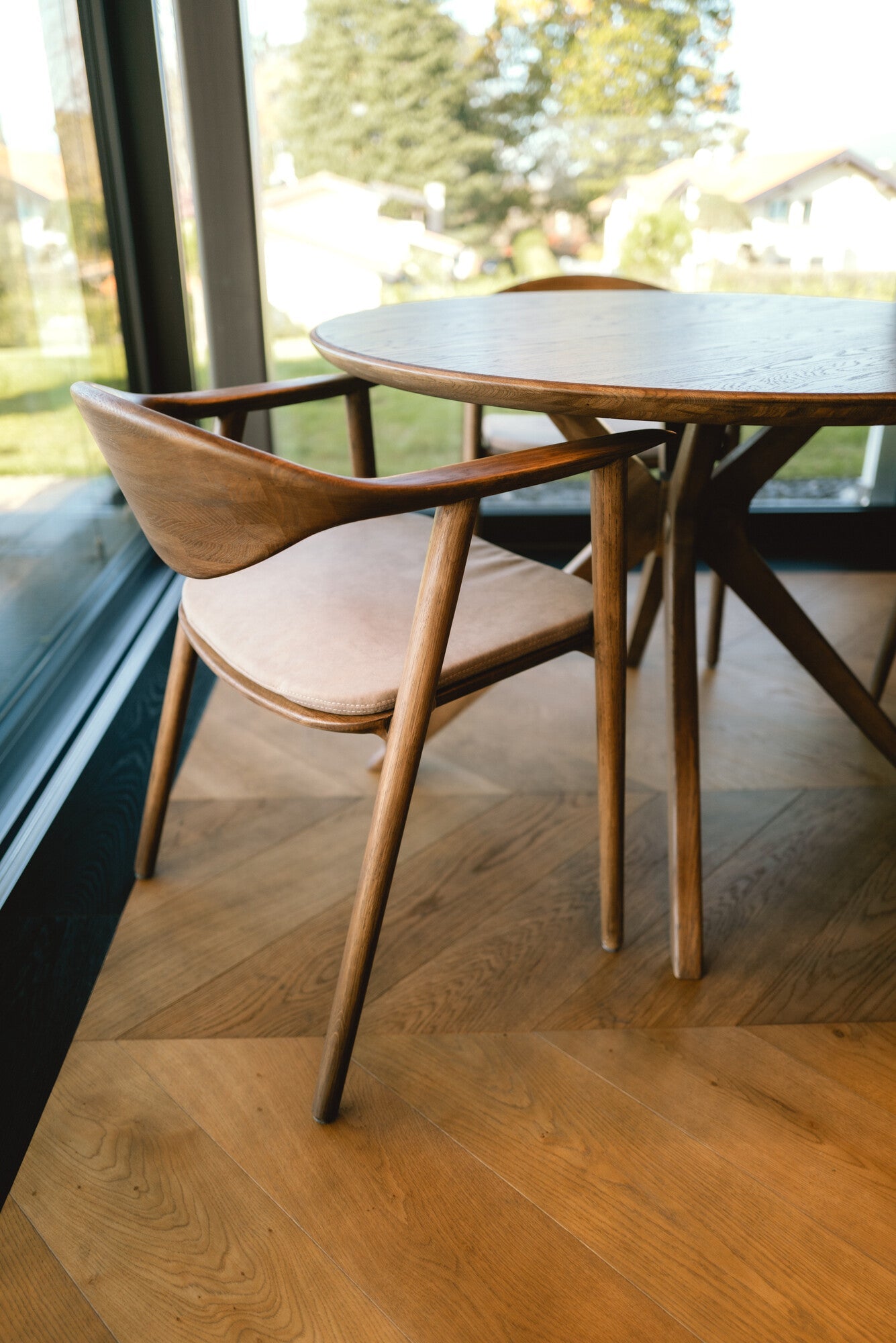 Brolo Chair in Solid Oak | Ramo2